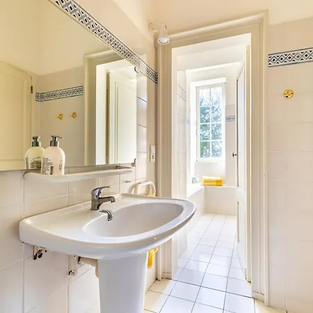 Chateau La Haye Wine Estate - Sleeps 12