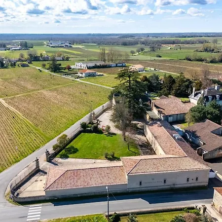 Chateau La Haye Wine Estate - Sleeps 12 Feriehus *